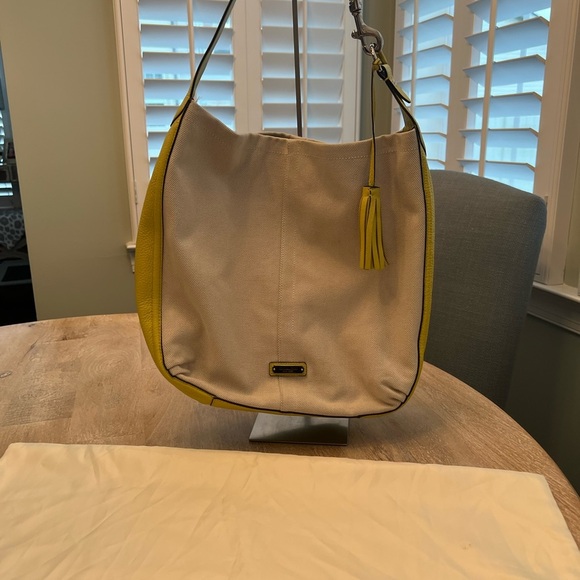 Coach Avery Hobo F28911 Natural & Chartreuse Canvas Leather Shoulder Bag - Picture 2 of 15